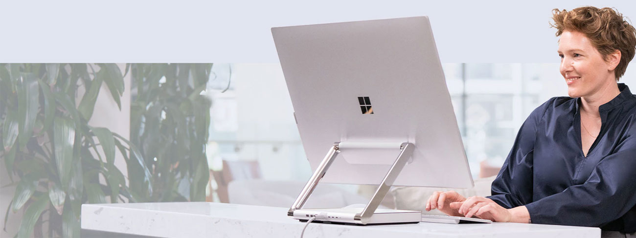 Surface-Studio-2+-for-Business-Produkt-Weit